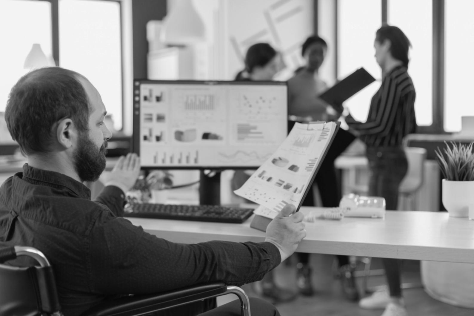 Équipe Afolyn Zexur en session de travail SEO technique